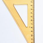 Geometrinė trikampė liniuotė, 13 cm, 30°, plastikinė